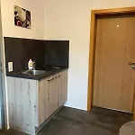 Quarto em Acomodações Particulares Monteurwohnungen Schuster *