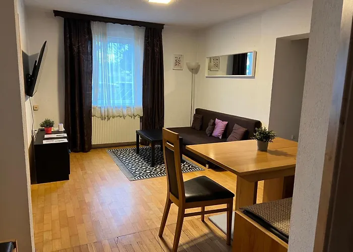 Homestay szállás Monteurwohnungen Schuster