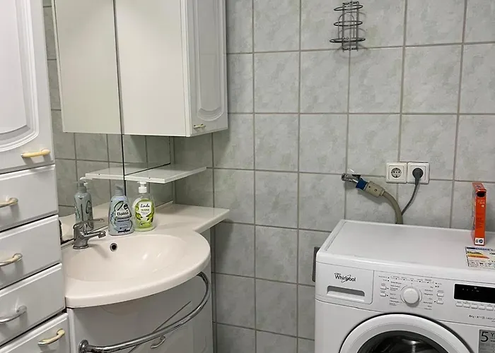 Homestay szállás Monteurwohnungen Schuster Attnang-Puchheim