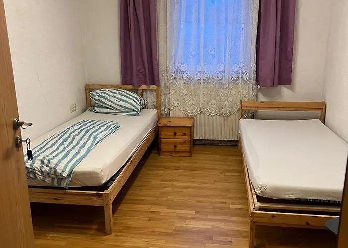 Homestay szállás Monteurwohnungen Schuster Attnang-Puchheim